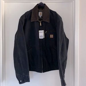 Men’s Carhartt Jacket - size Large